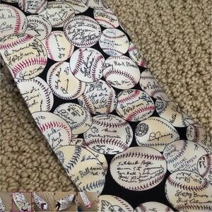 Baseball fans tie…